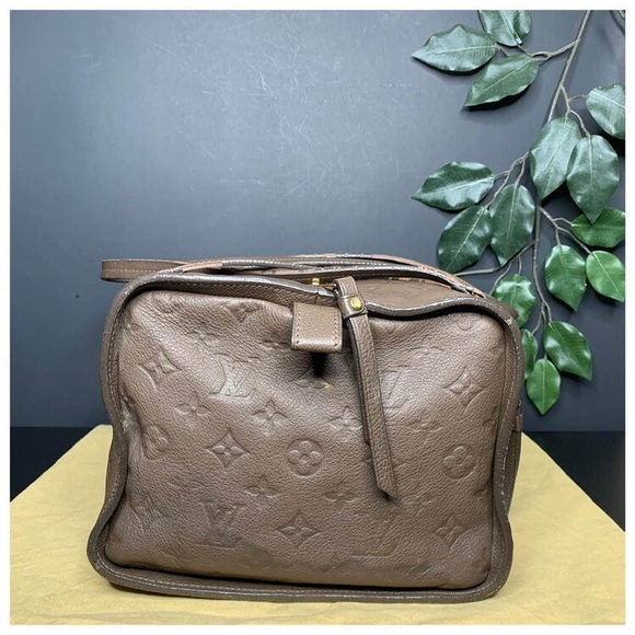 🔴SOLD🔴 LOUIS VUITTON • EMPREINTE INSPIREE BAG W/ DUST BAG - Picture 6 of 12